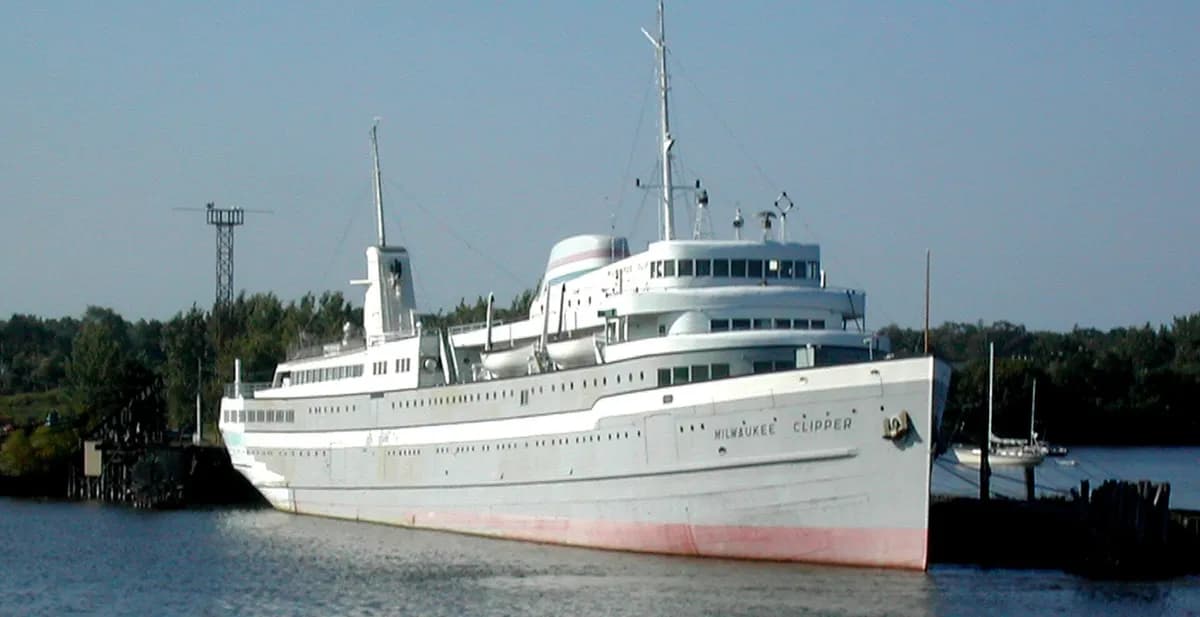 S.S. Milwaukee Clipper