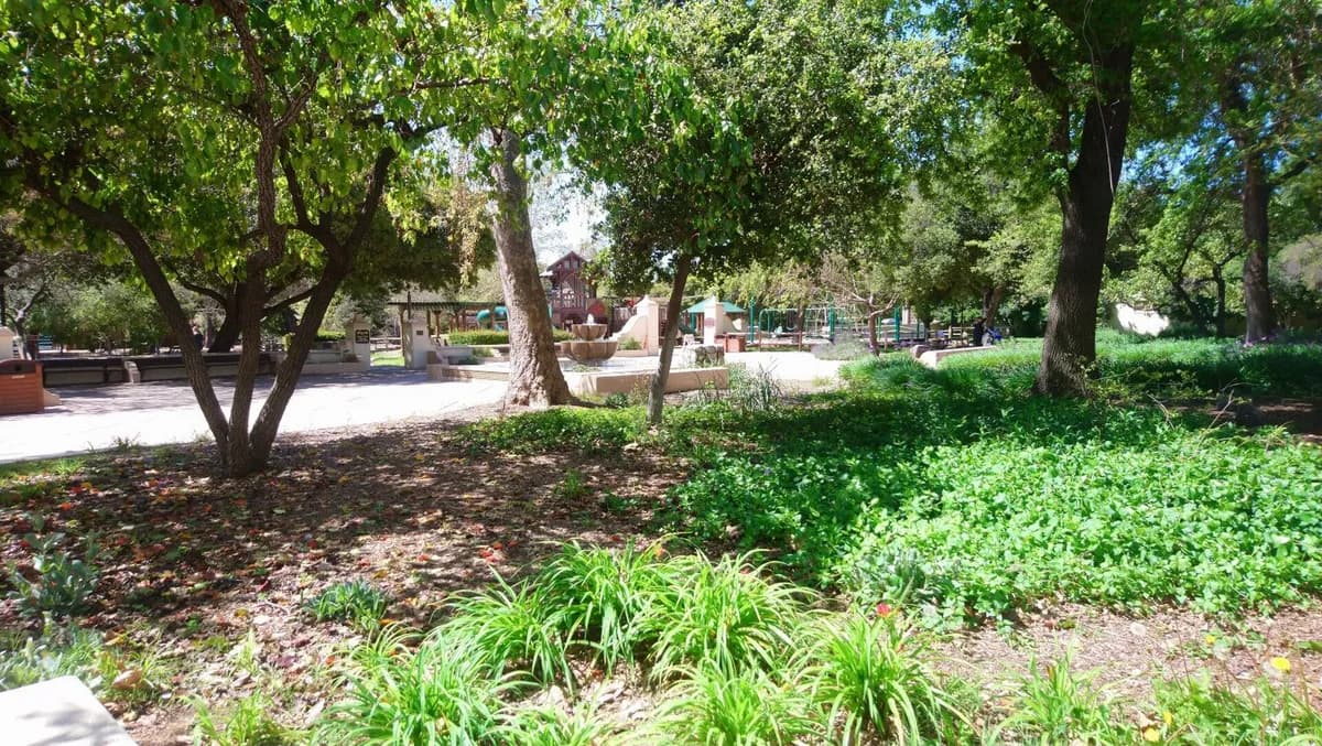 Libbey Park, Ojai