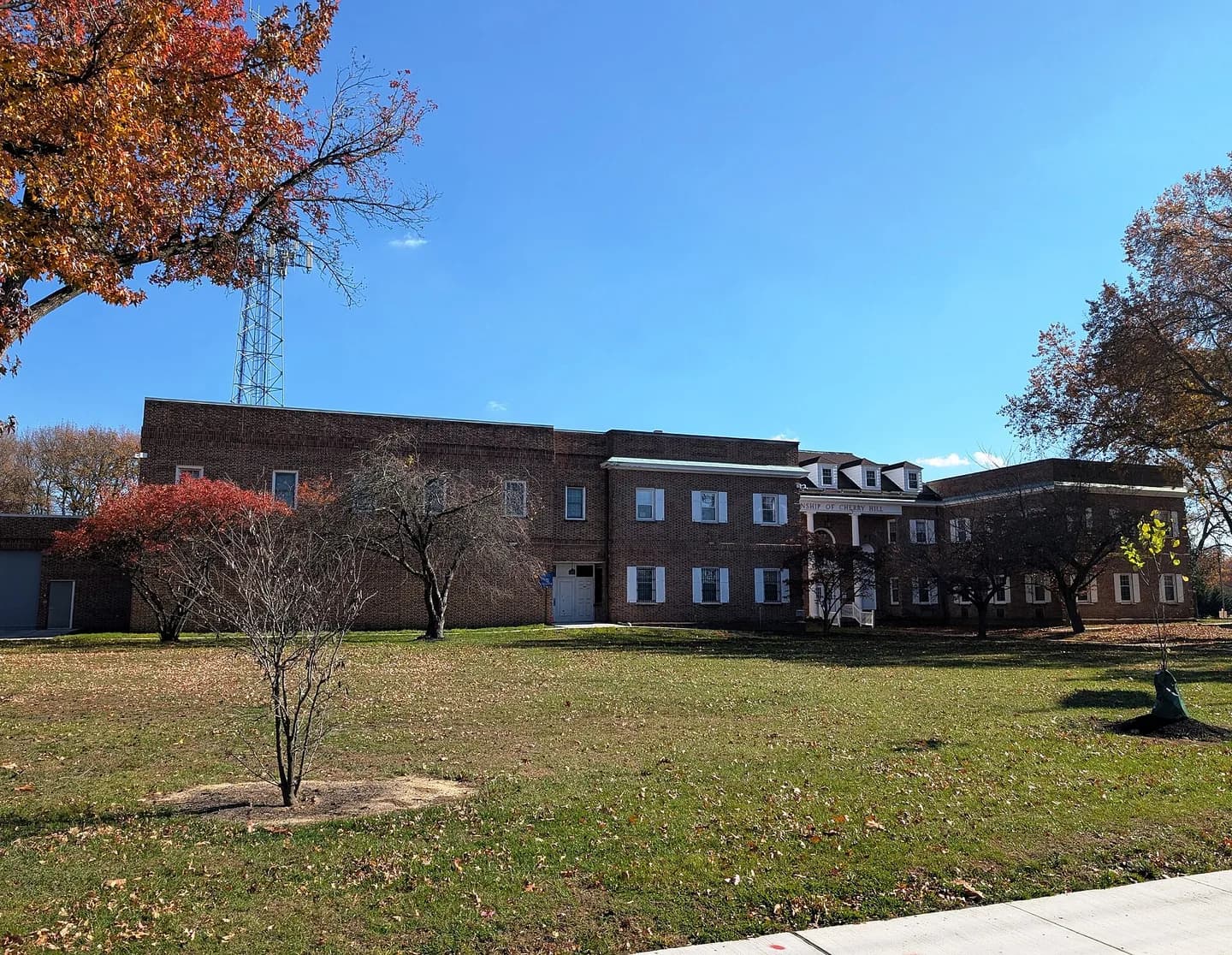 Photo of the Cherry Hill, New Jersey municipal building. Photo taken from Mercer Street looking east-southeast.