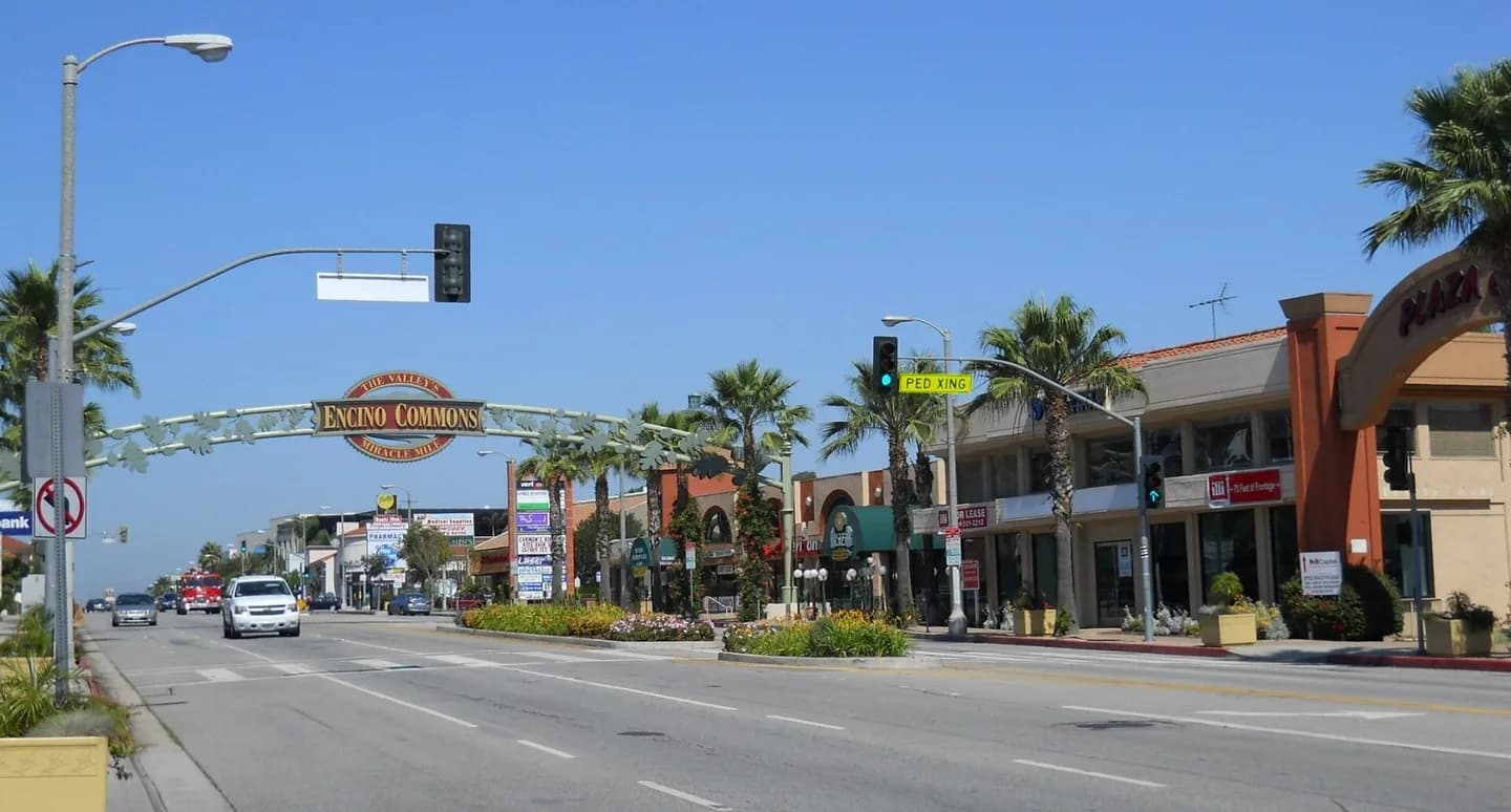 Encino Commons, the San Fernando Valley's "Miracle Mile", Encino, Los Angeles, California