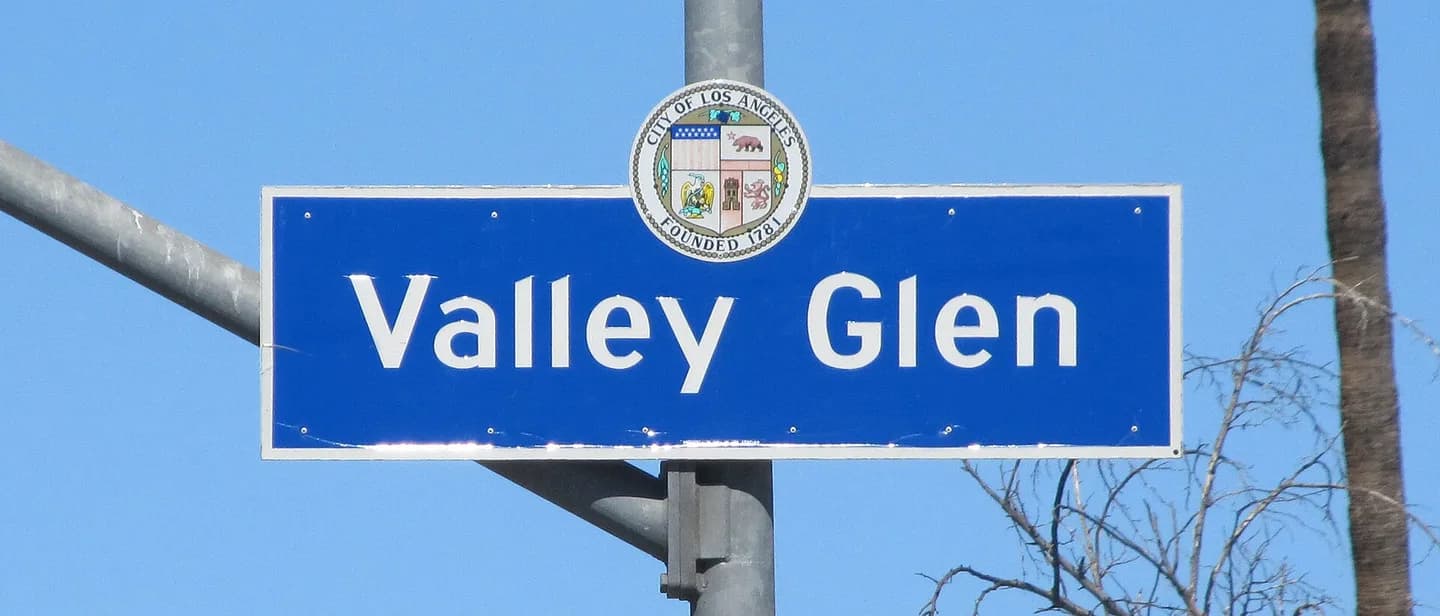 Valley Glen Neighborhood Signange located on the north side of Burbank Boulevard at Fulton Avenue